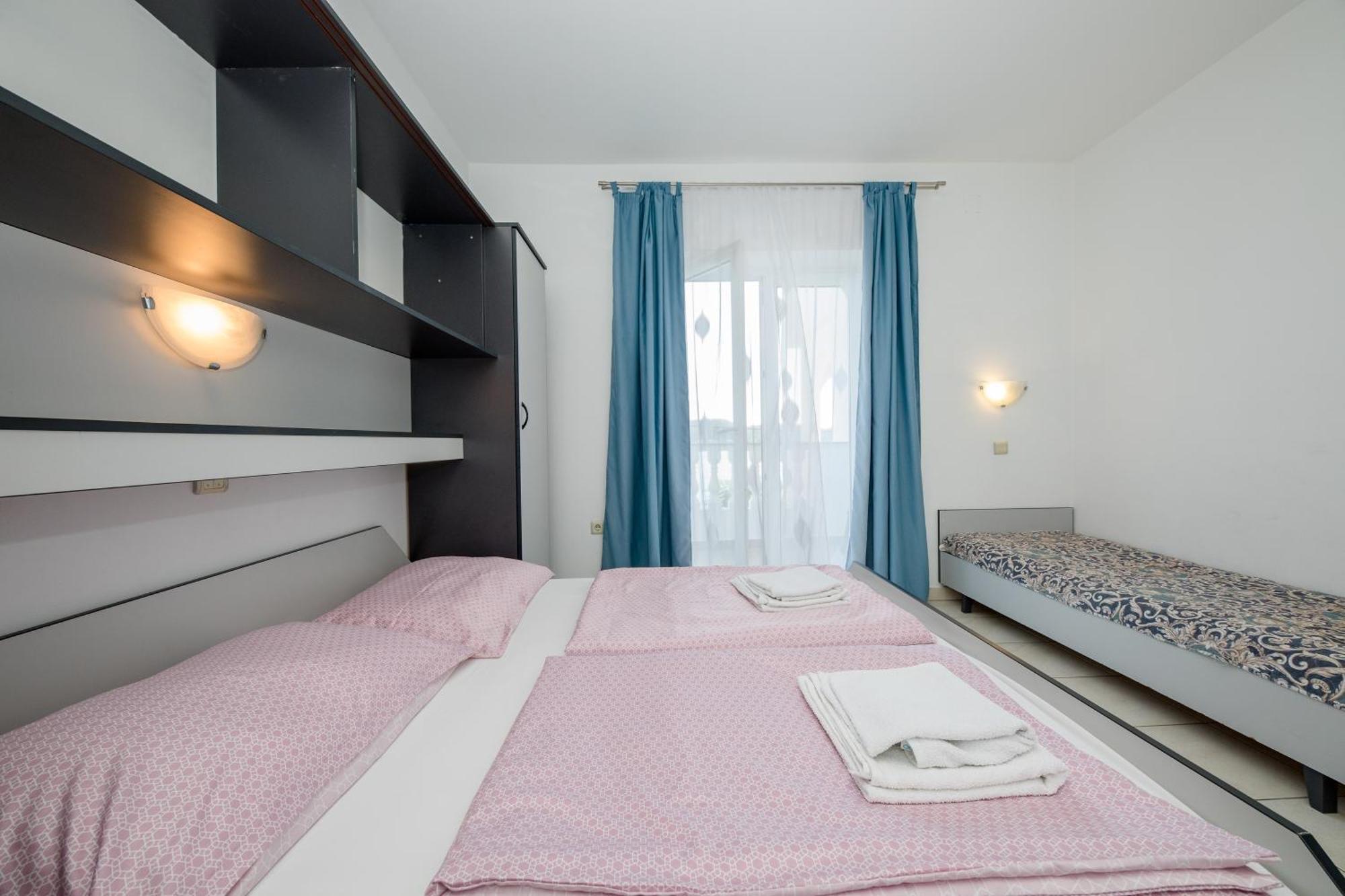 Apartments And Rooms By The Sea Supetarska Draga - Gornja, Rab - 11579 Cameră foto