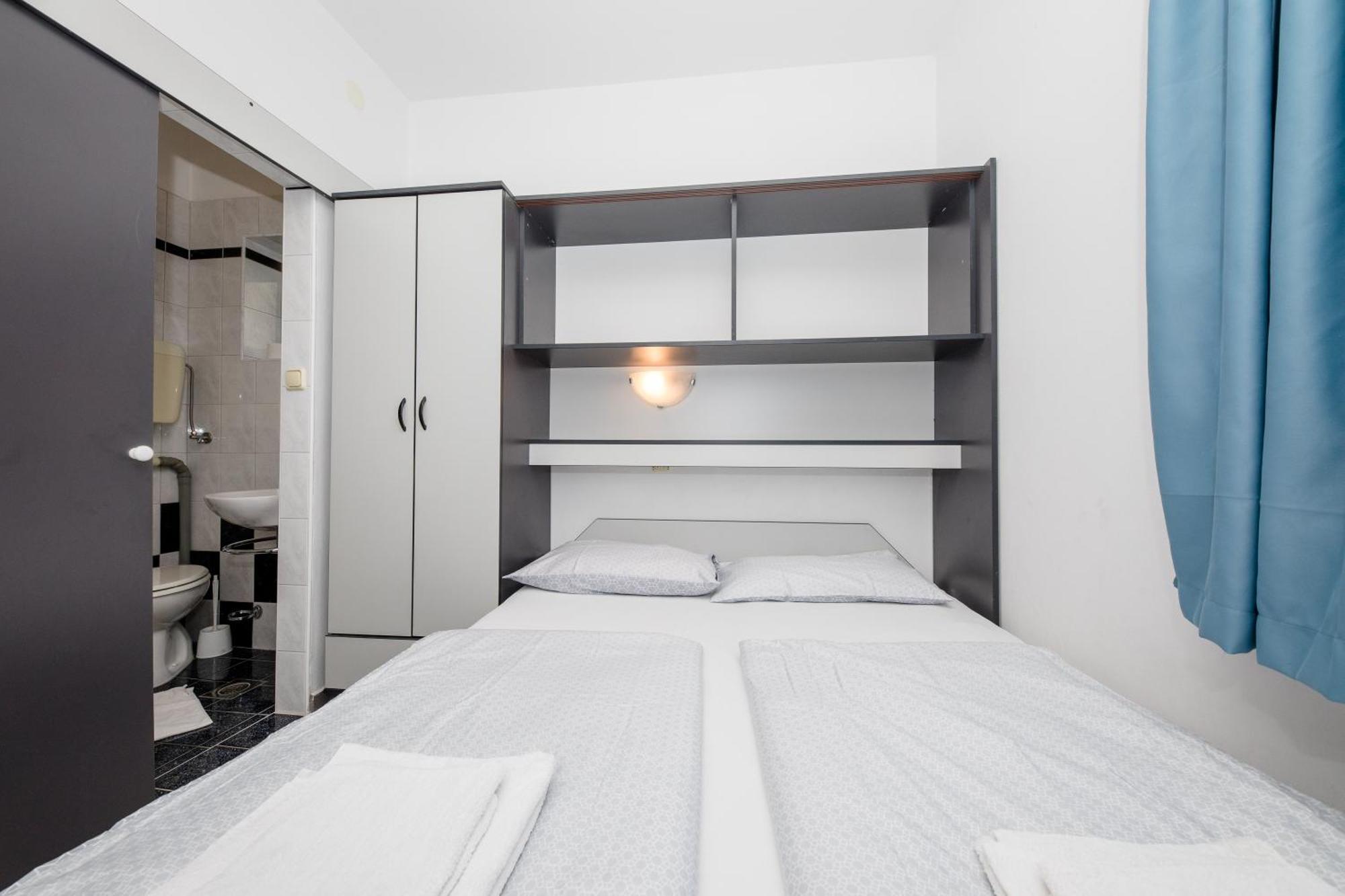 Apartments And Rooms By The Sea Supetarska Draga - Gornja, Rab - 11579 Cameră foto