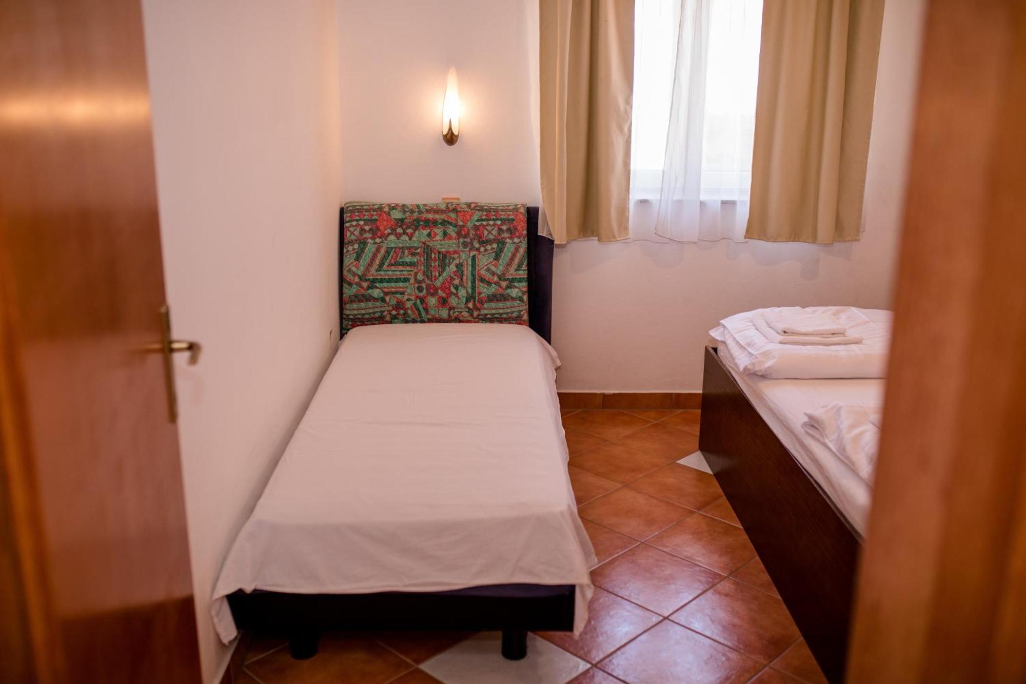 Apartments And Rooms By The Sea Supetarska Draga - Gornja, Rab - 11579 Cameră foto